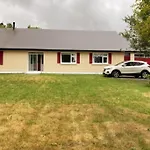 Golfing, Walking, Fishing Rest - Sleeps 8 Nyaraló Galway
