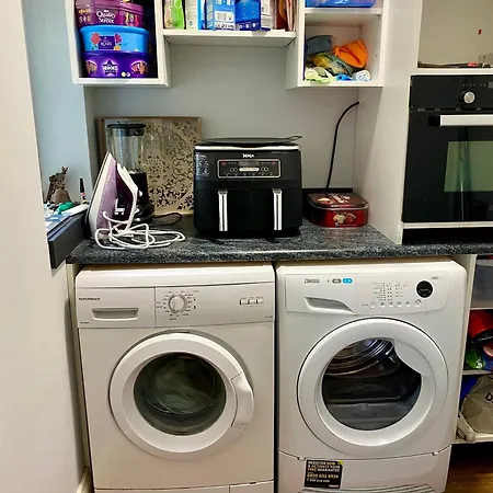 Golfing, Walking, Fishing Rest - Sleeps 8 *