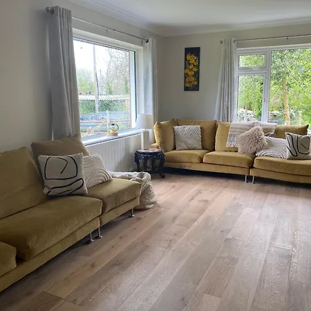 Golfing, Walking, Fishing Rest - Sleeps 8 Holiday home *