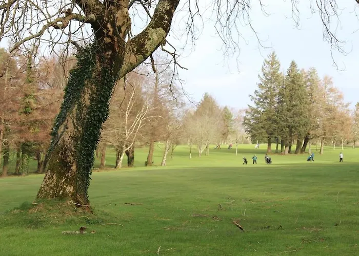 Дом отдыха Golfing, Walking, Fishing Rest - Sleeps 8