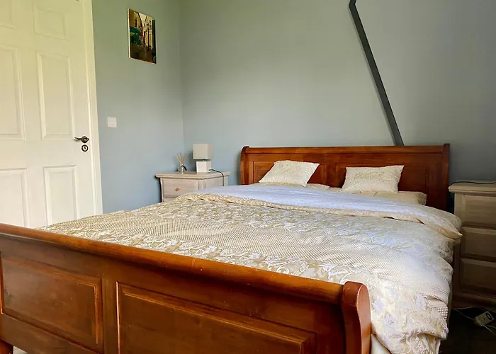 Дом отдыха Golfing, Walking, Fishing Rest - Sleeps 8 Голуэй