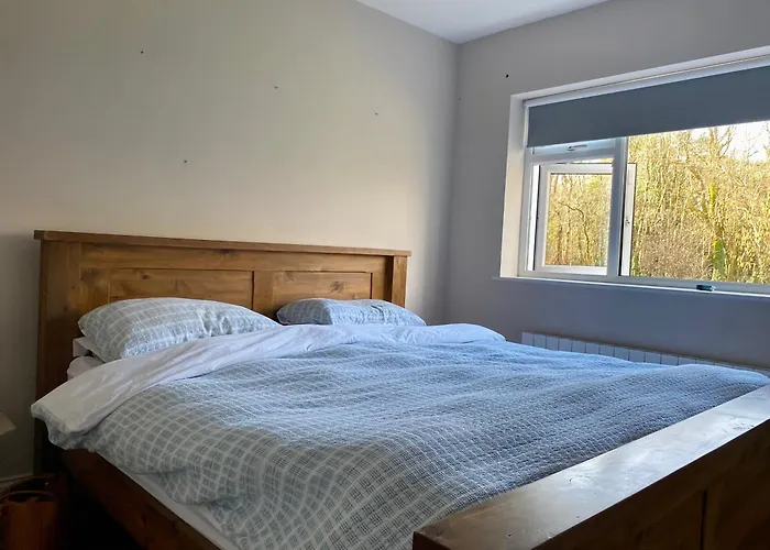 Golfing, Walking, Fishing Rest - Sleeps 8 * Голуэй